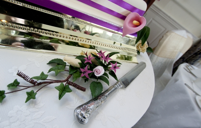 purple wedding cake
