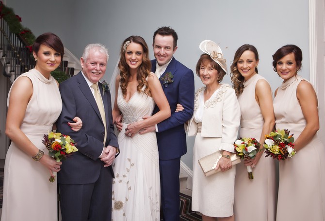 NAVY AND CHAMPAGNE WEDDING 