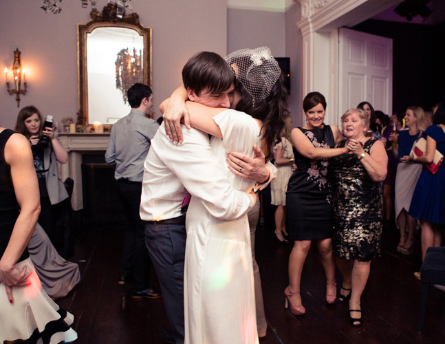 bride and groom dancing the cliff townhouse clique photography