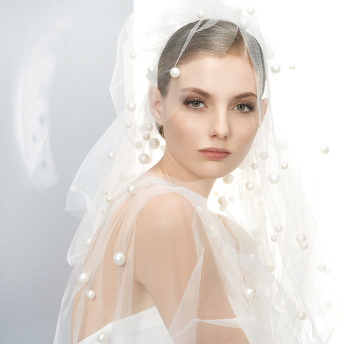 jesus piero pearl veil