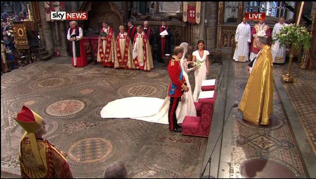 bridesmaid dress pippa royal wedding