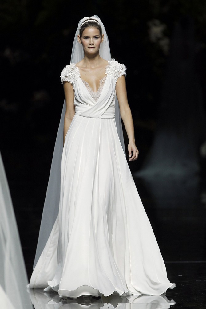 elie saab louisse