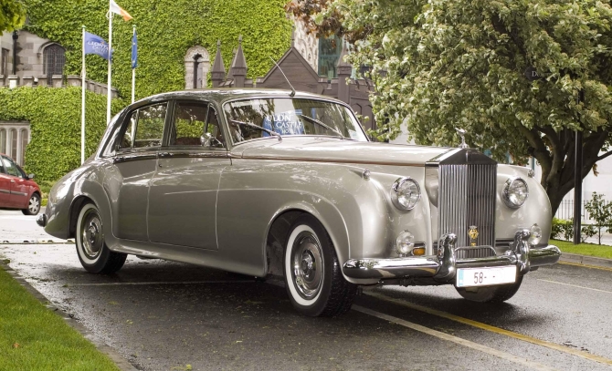 vintage rolls royce silver cloud wedding car