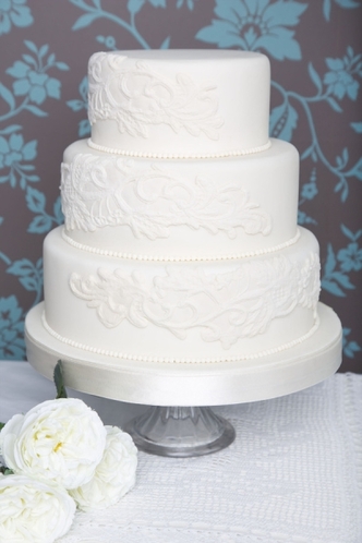 lace wedding cake icing