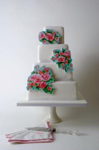 hand painter floral wedding cakes