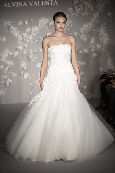 Alvina Valenta