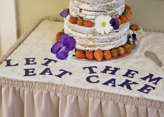 wedding cake strawberries